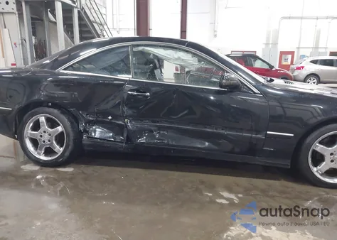 2002 Mercedes-Benz Cl 500 z USA, uszkodzony, nr VIN WDBPJ75J72A022594